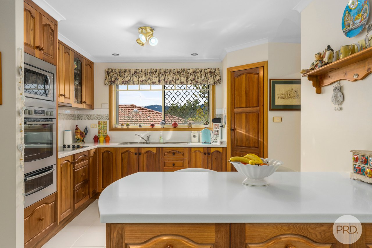 6 Savoy Place HOWRAH 19