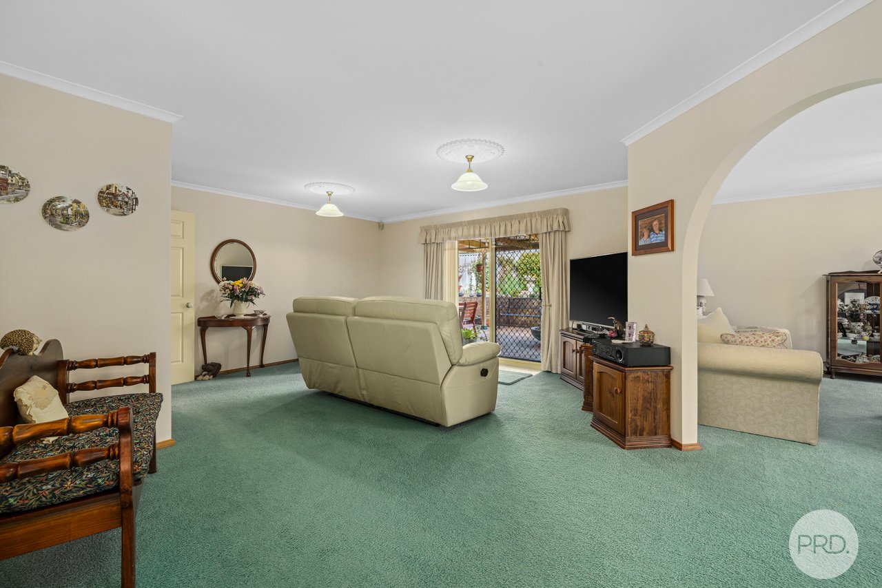 6 Savoy Place HOWRAH 23