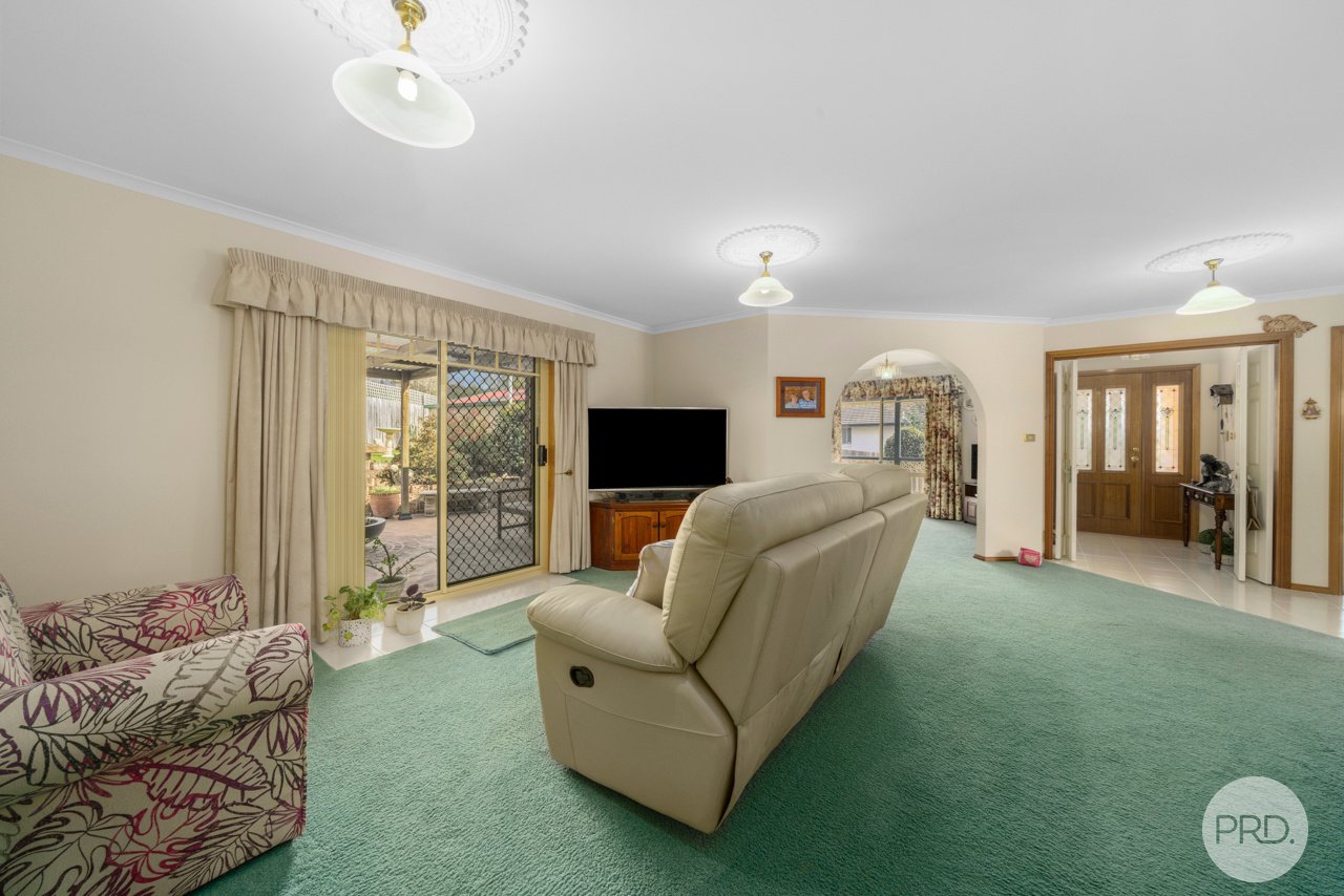 6 Savoy Place HOWRAH 24