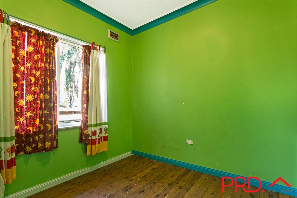6 Scott Road TAMWORTH 12