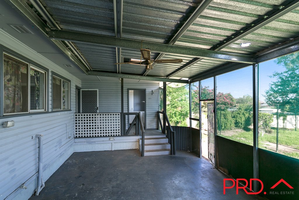 6 Scott Road TAMWORTH 14