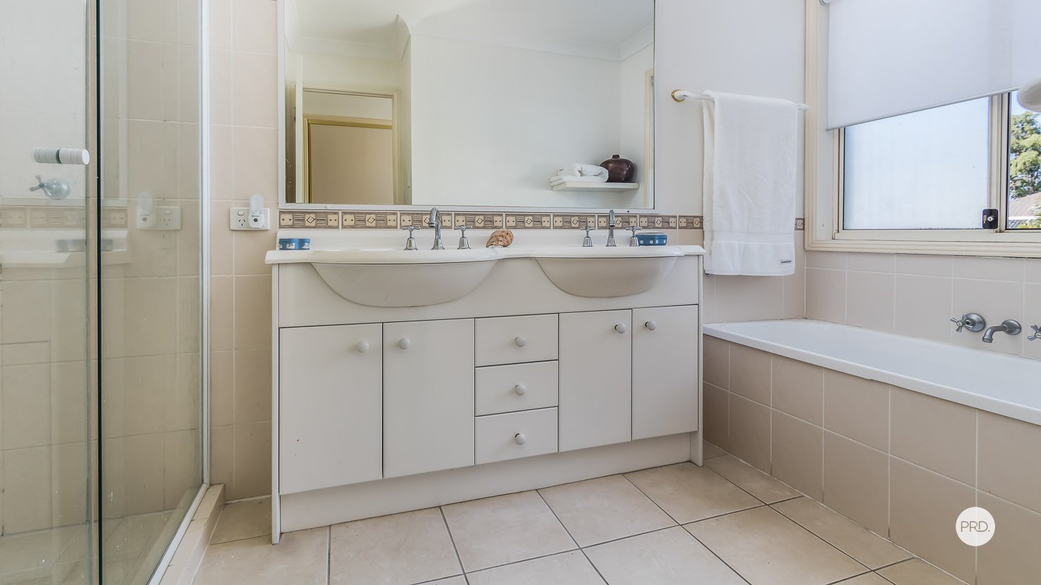 6 SEABRAE Drive REDLAND BAY 21