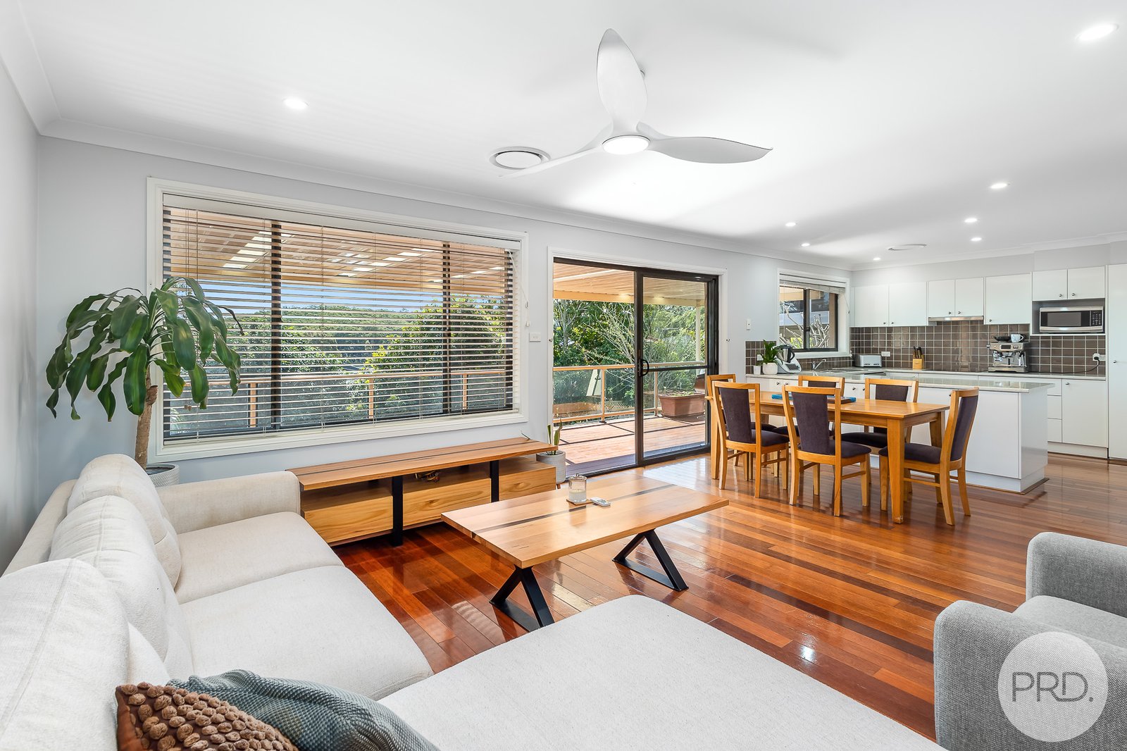 6 Seagrass Circuit CORLETTE 2