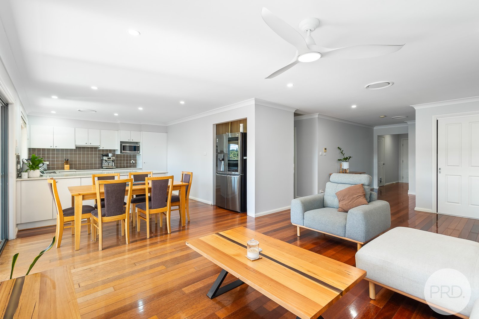 6 Seagrass Circuit CORLETTE 5