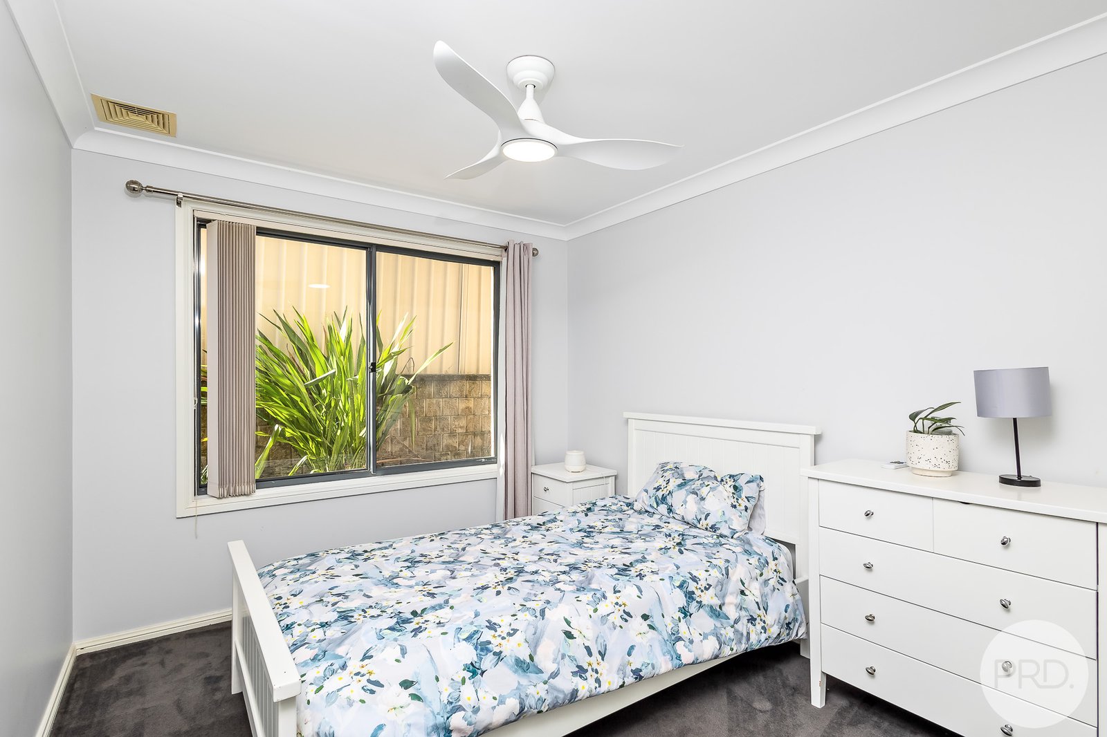 6 Seagrass Circuit CORLETTE 11