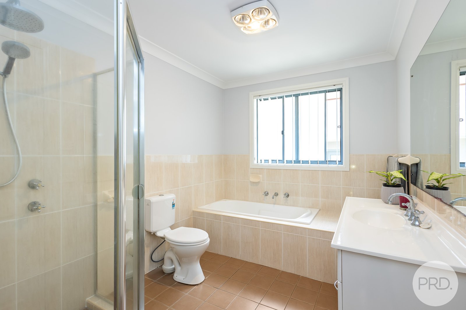 6 Seagrass Circuit CORLETTE 13