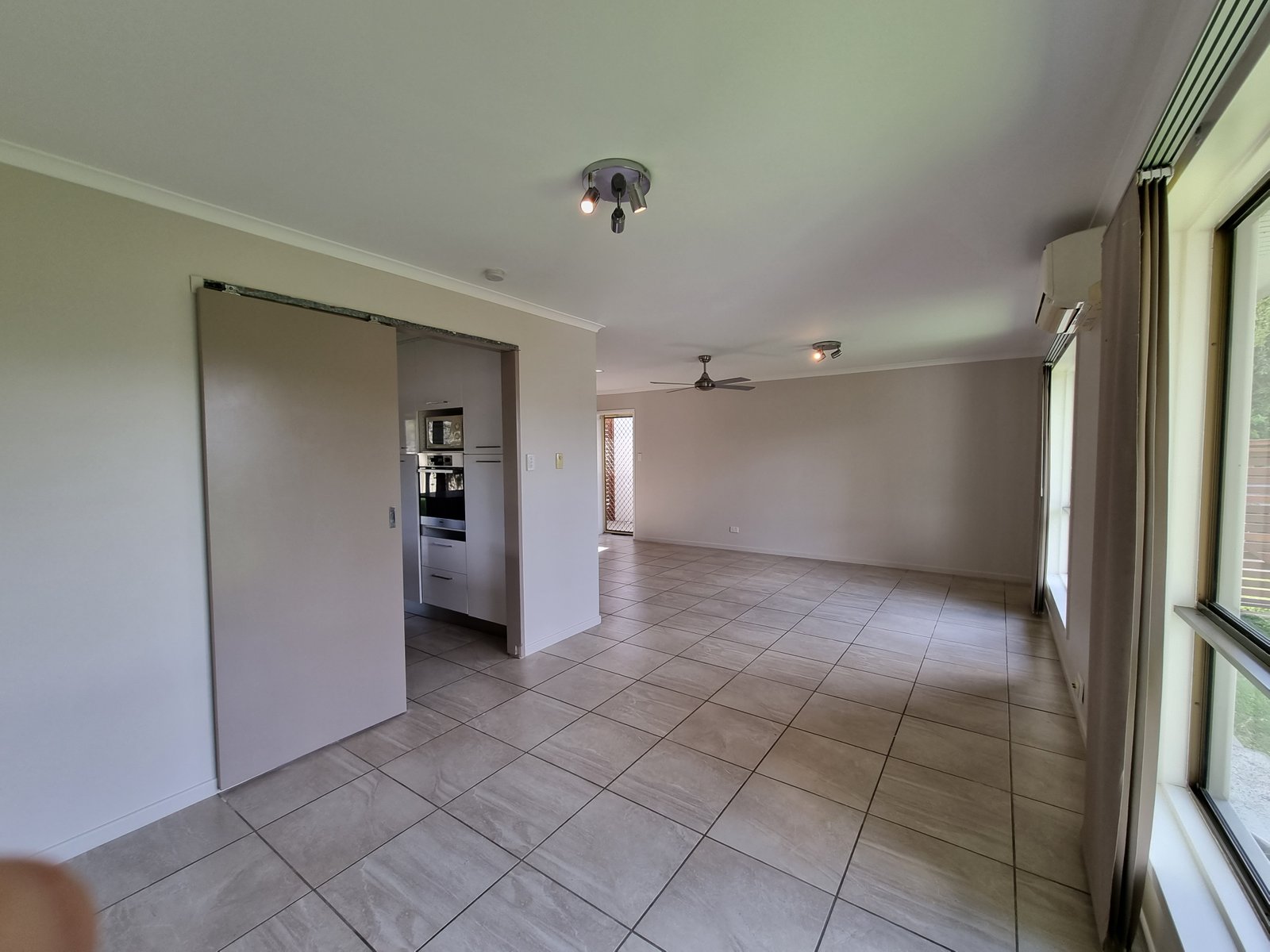 6 SEAL Street BOYNE ISLAND 5