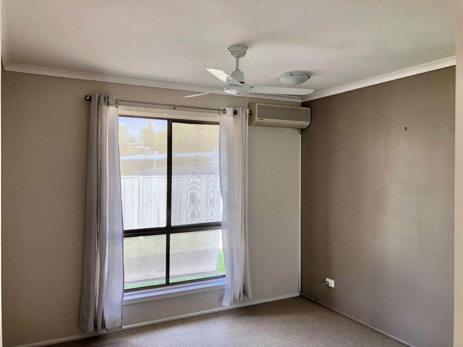 6 SEAL Street BOYNE ISLAND 10