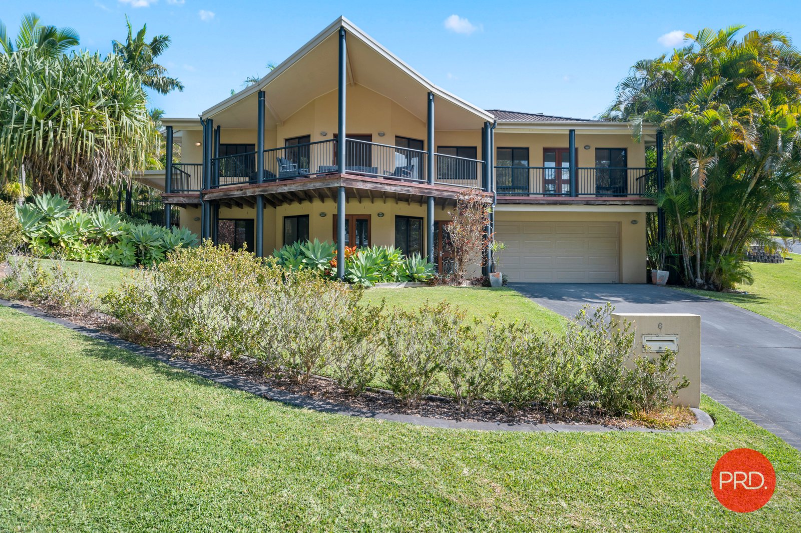 6 Seaside Close KORORA 1