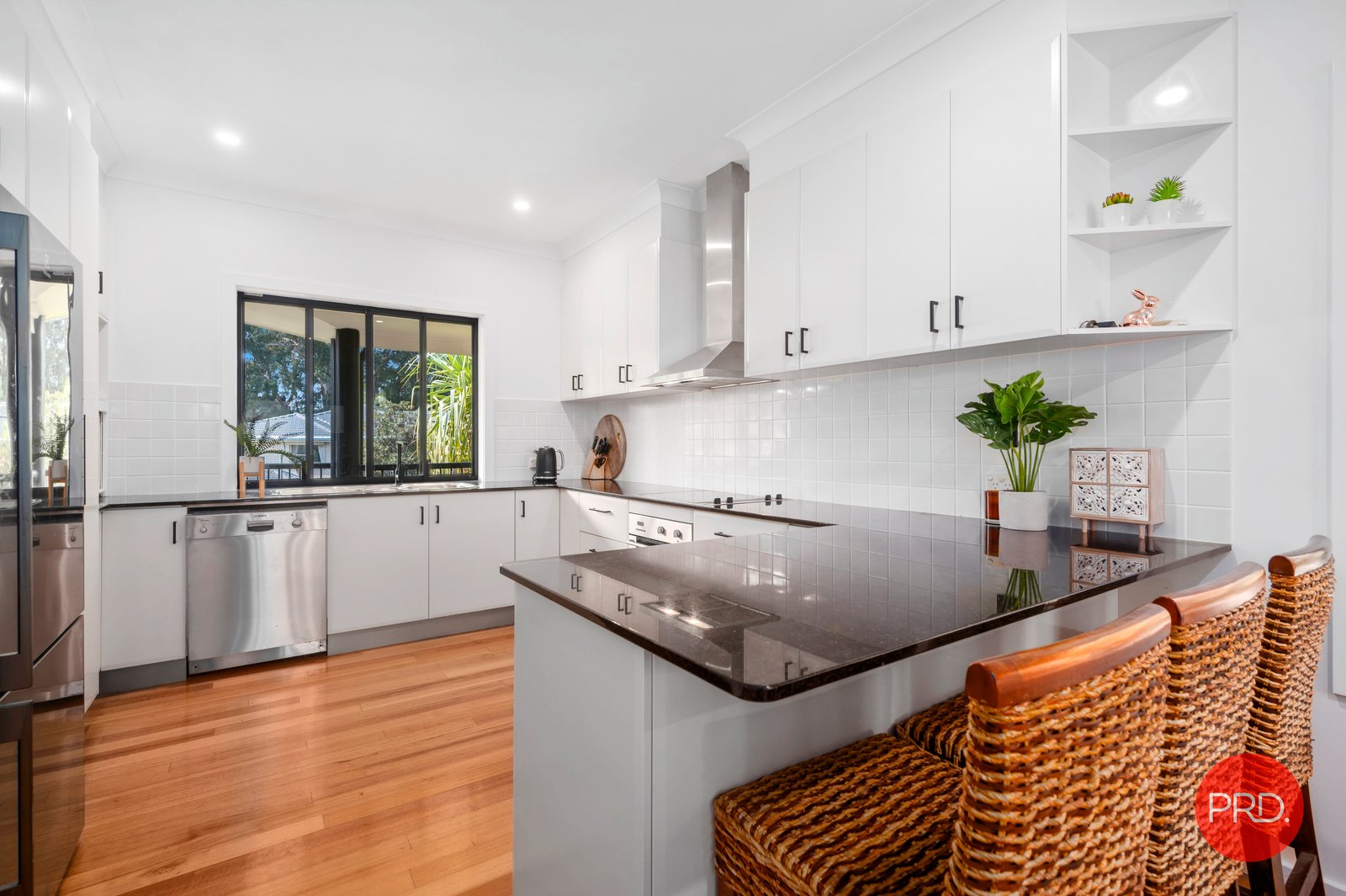 6 Seaside Close KORORA 4