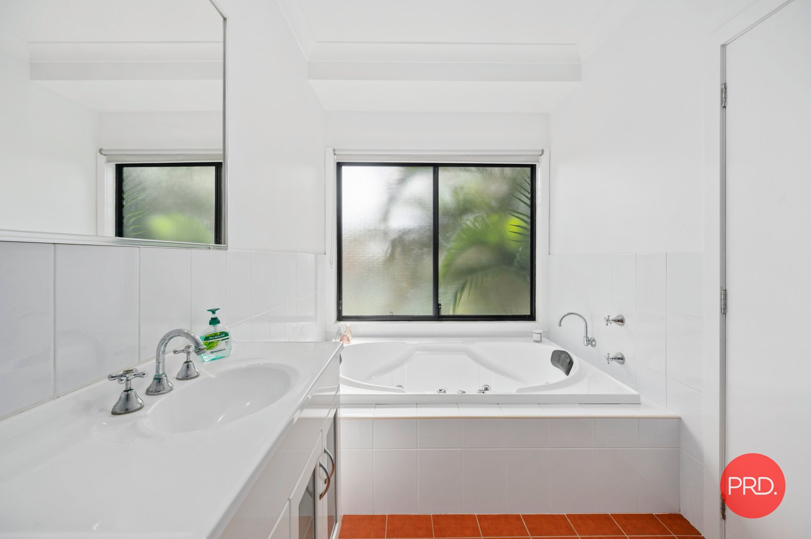 6 Seaside Close KORORA 12