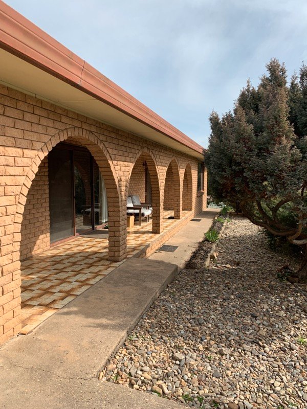 6 Selwyn Street TUMBARUMBA 1