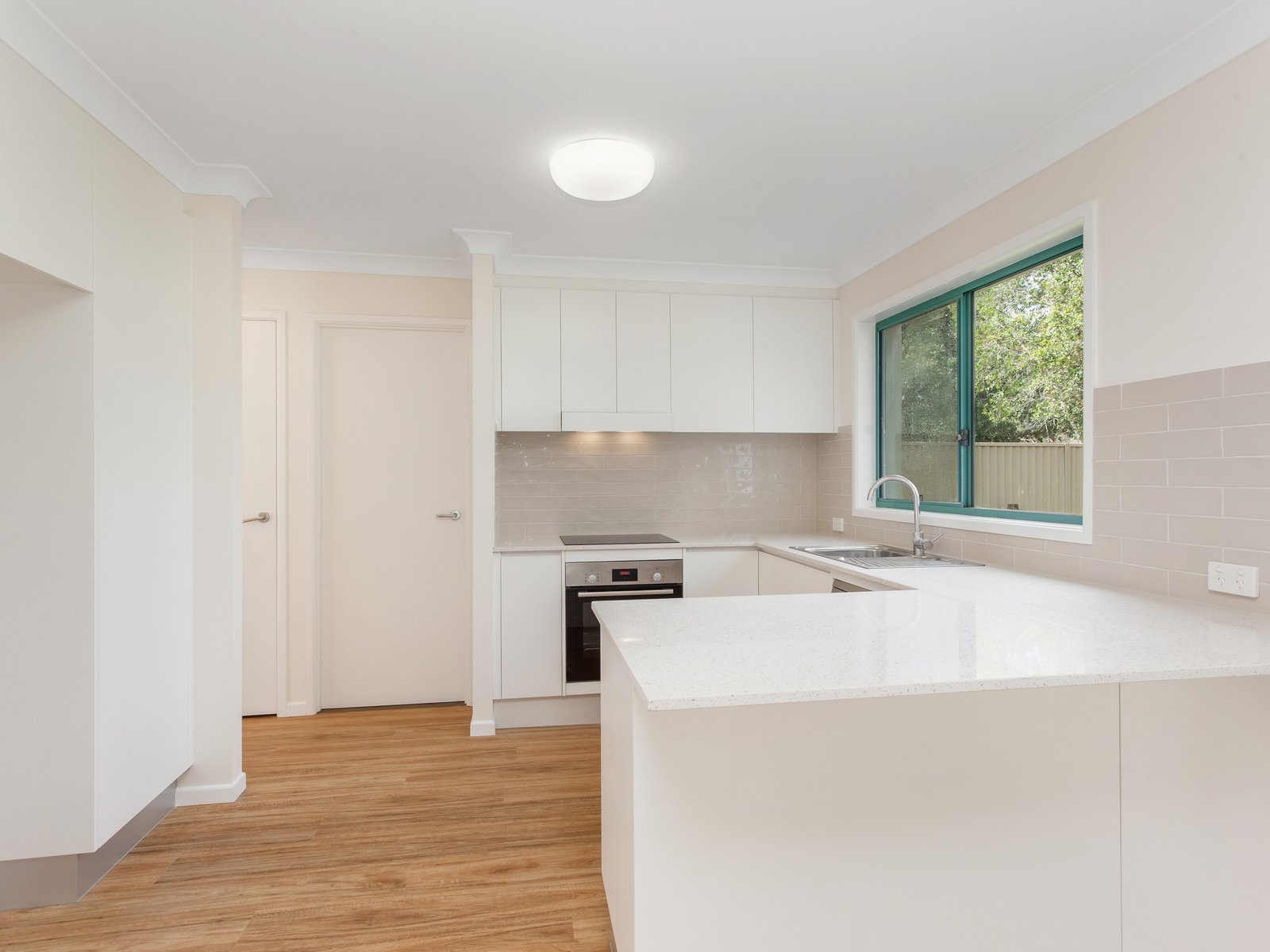 6 Seville Circuit BURLEIGH WATERS 5