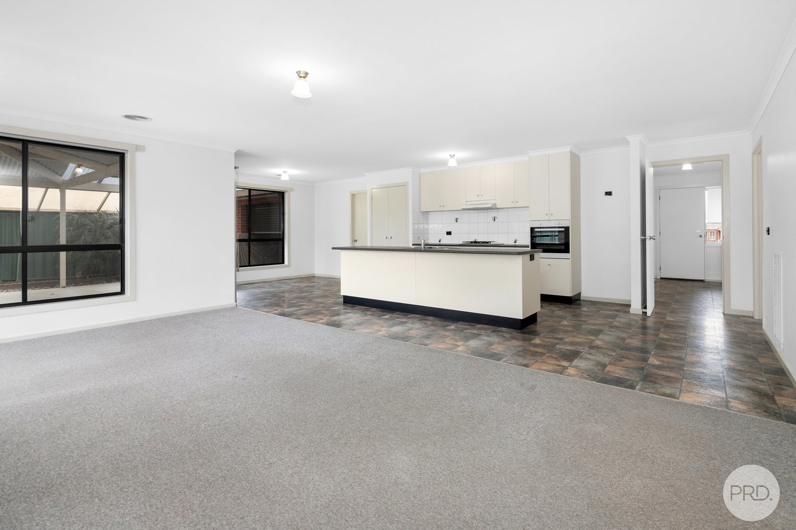 6 Shaftesbury Avenue DELACOMBE 10