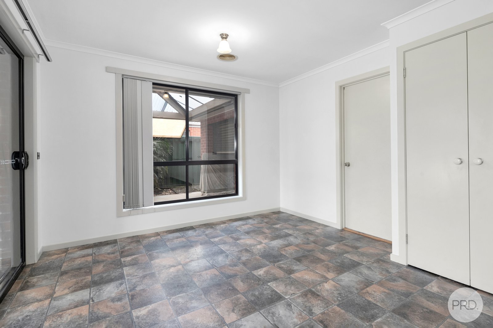 6 Shaftesbury Avenue DELACOMBE 11