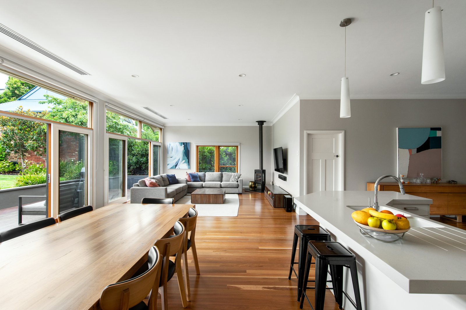 Real Estate and Property in 6 Shakespeare Avenue, Preston, VIC