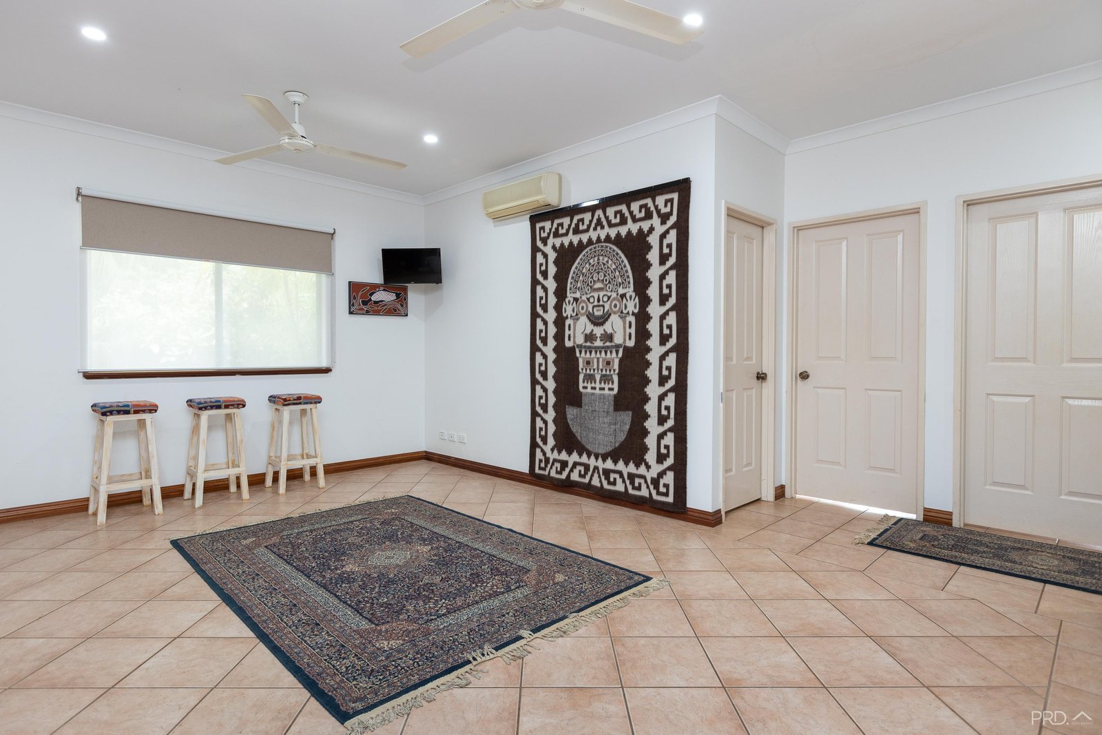 6 Shearwater Crescent DJUGUN 8