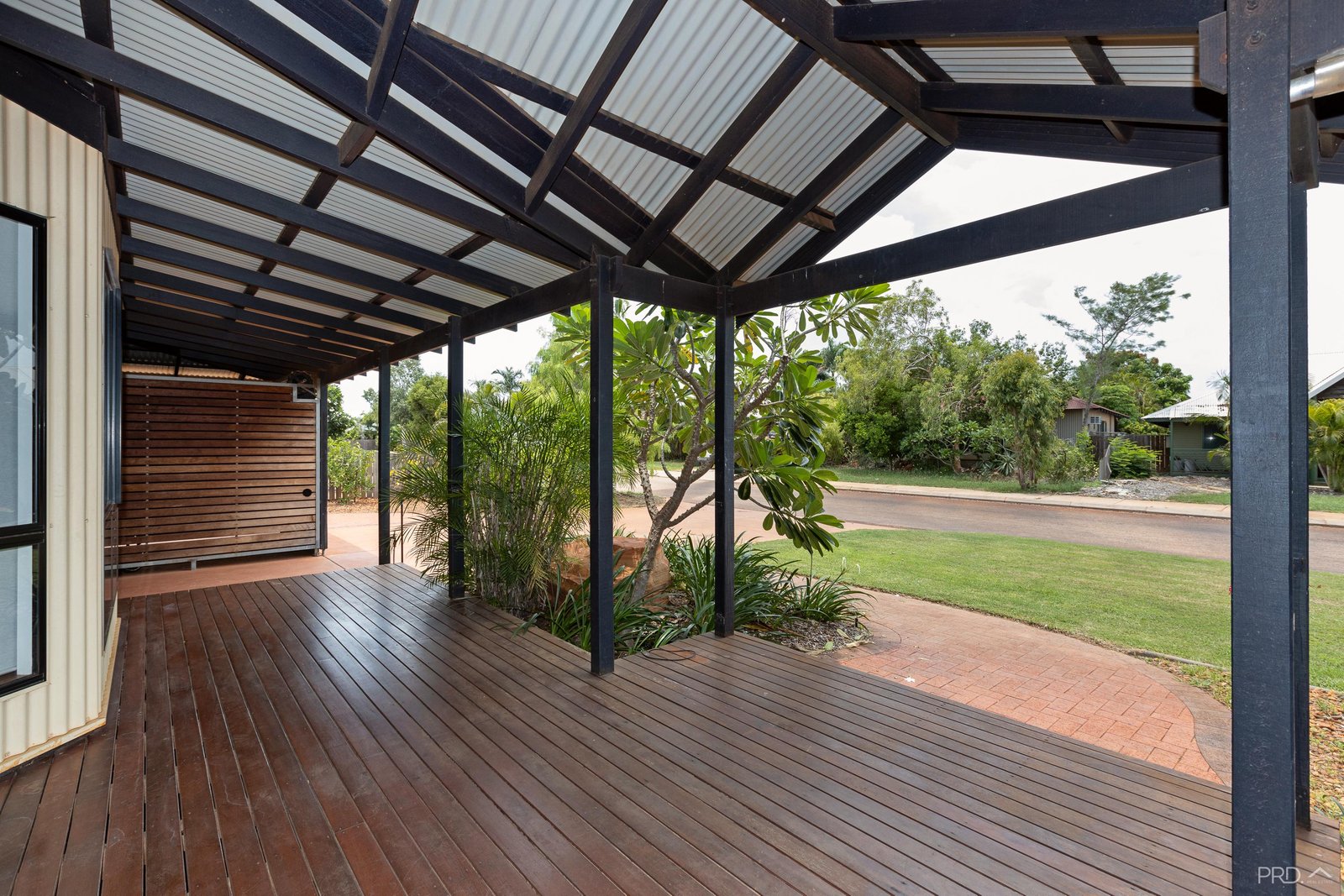 6 Shearwater Crescent DJUGUN 12