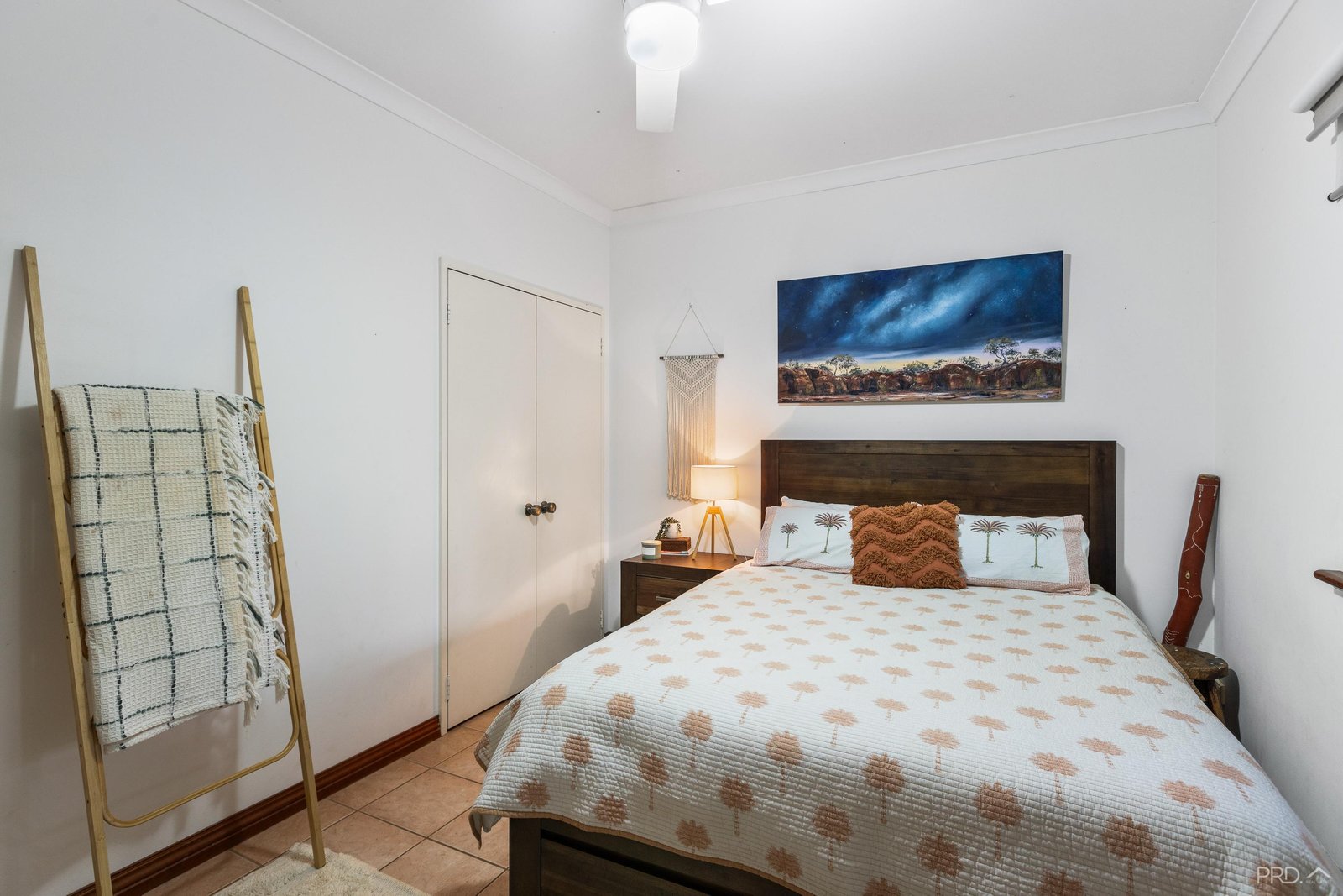 6 Shearwater Crescent DJUGUN 8