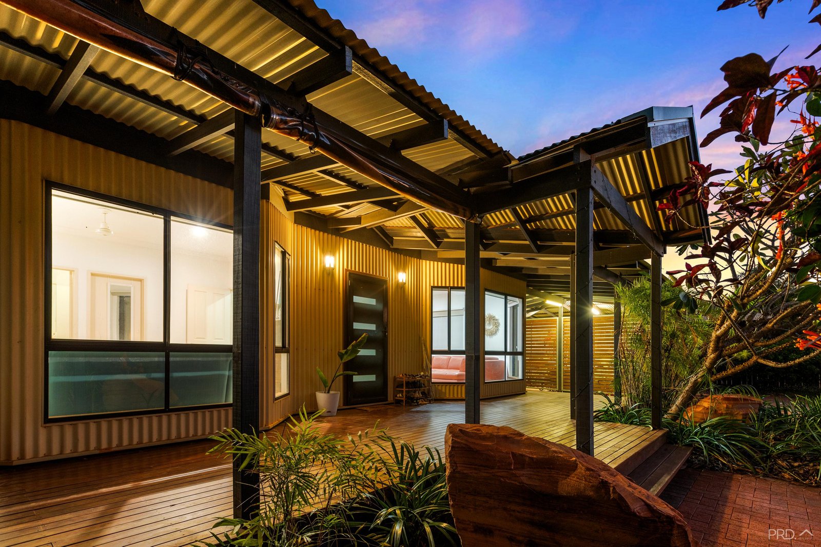 6 Shearwater Crescent DJUGUN 14