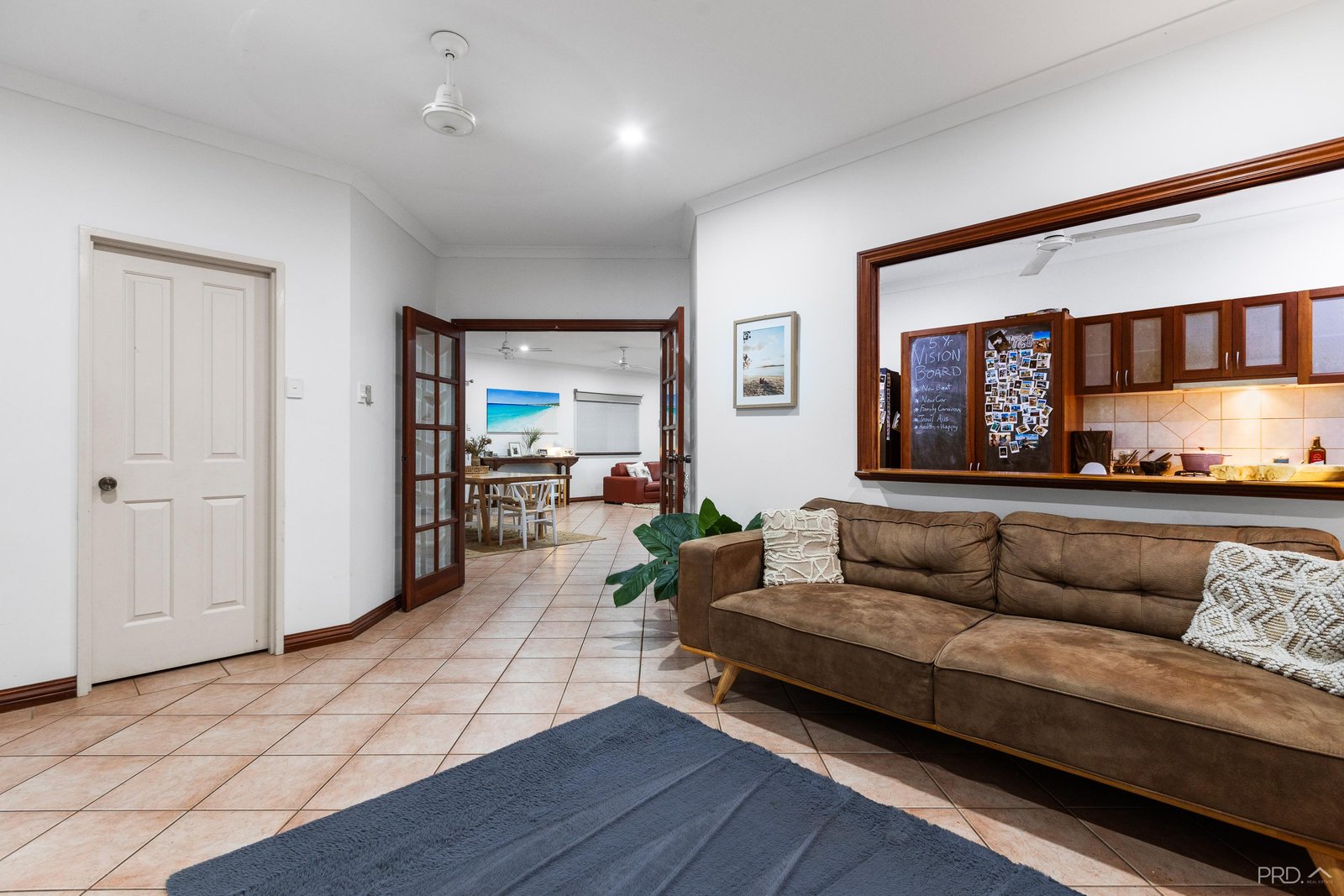 6 Shearwater Crescent DJUGUN 21