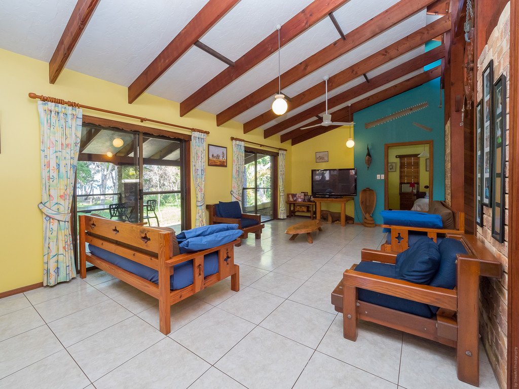 6 Shellcot Street TOOGOOM 9