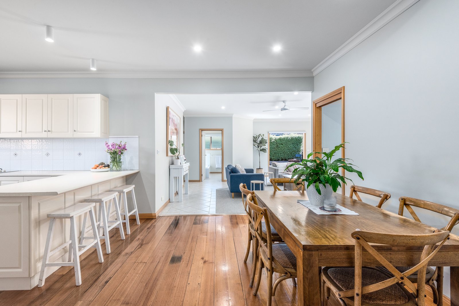 Gallery: 6 Shelley Avenue