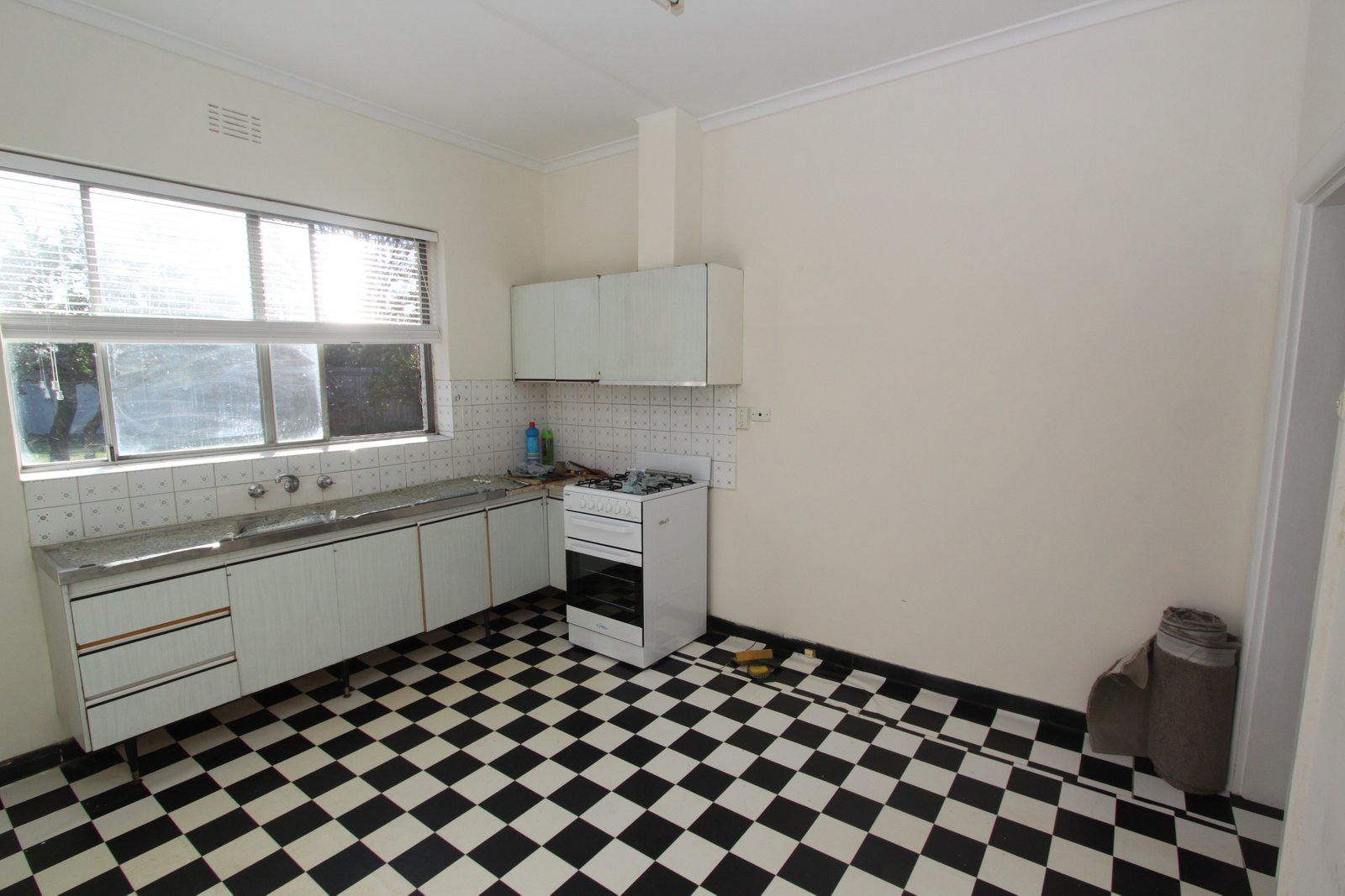 Real Estate and Property in 6 Shelley Street, Elwood, VIC