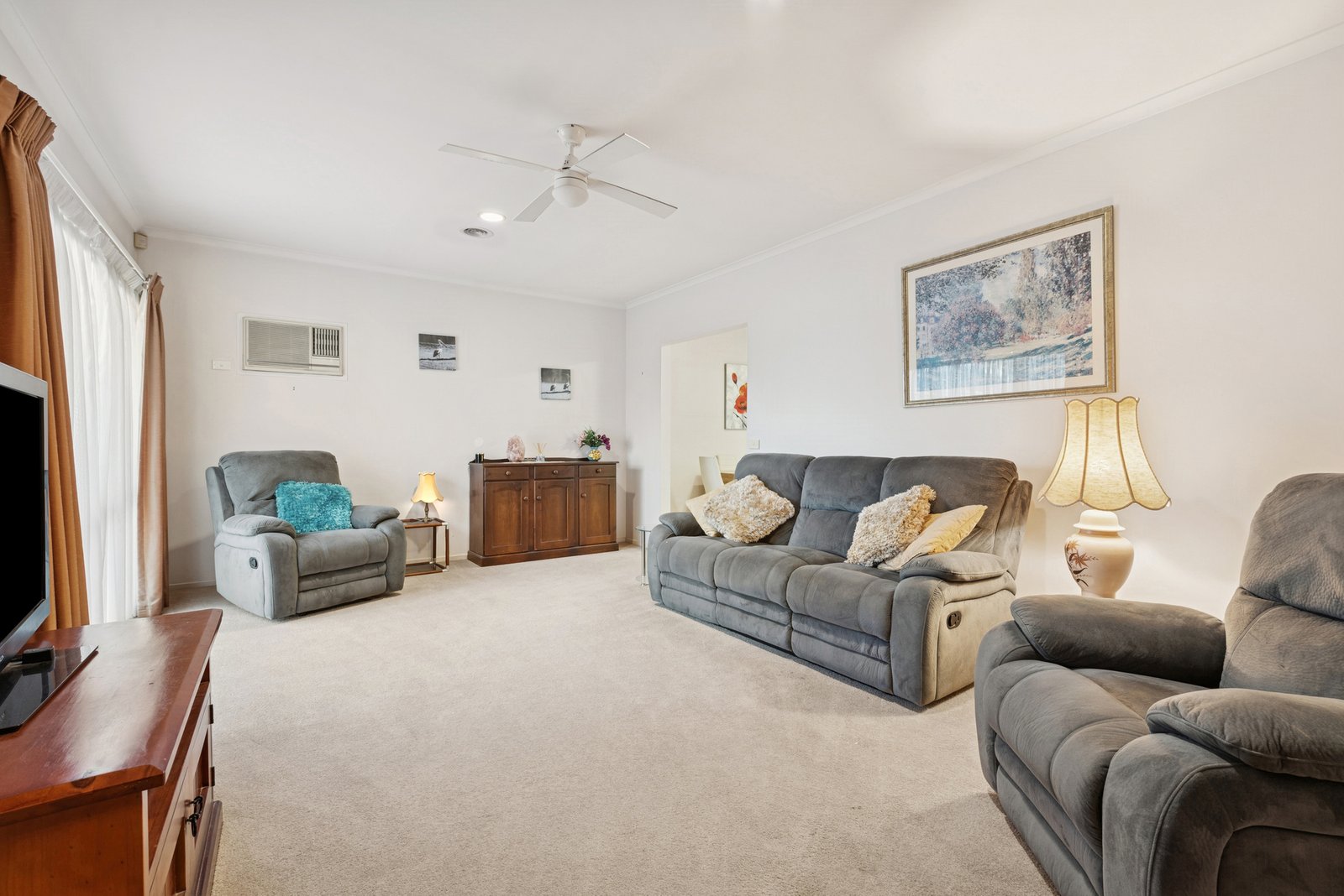 Gallery: 6 Shoal Court