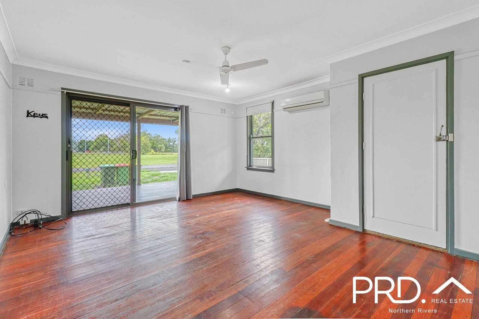 6 Short Street CASINO 5