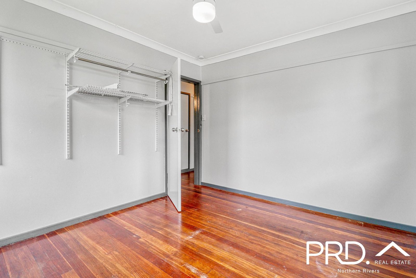 6 Short Street CASINO 8