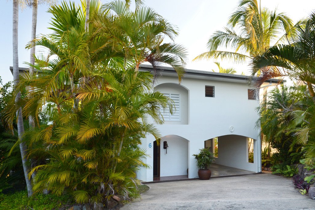 6 Shutehaven Close SHUTE HARBOUR 4