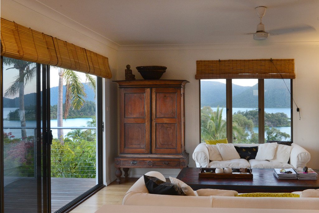 6 Shutehaven Close SHUTE HARBOUR 11