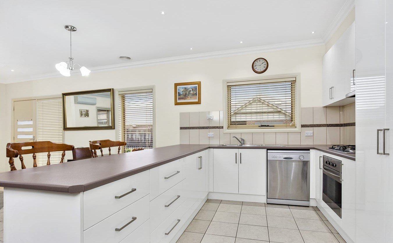 Gallery: 6 Silk Avenue