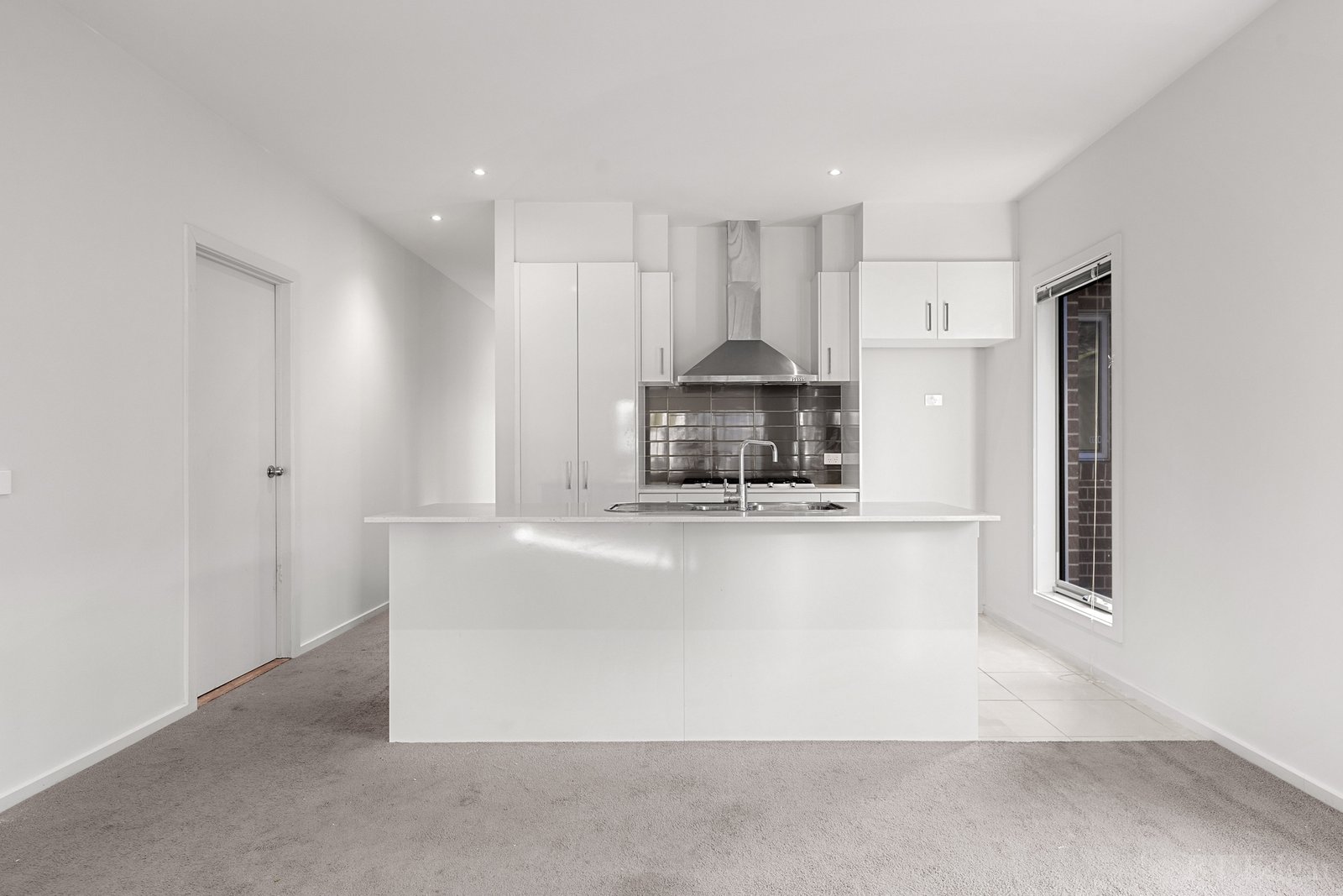 Real Estate and Property in 6 Silvergrass Court, Croydon, VIC