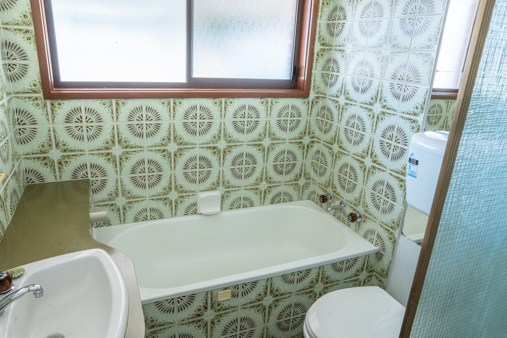 6 Simpson Ave  FOREST HILL 7