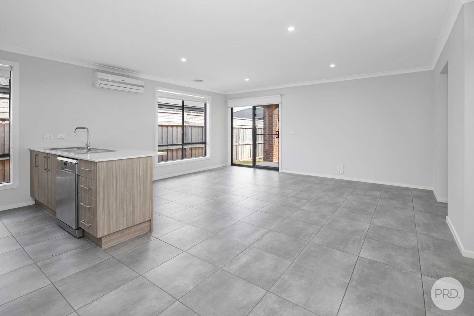 6 Singer Street SMYTHES CREEK 6