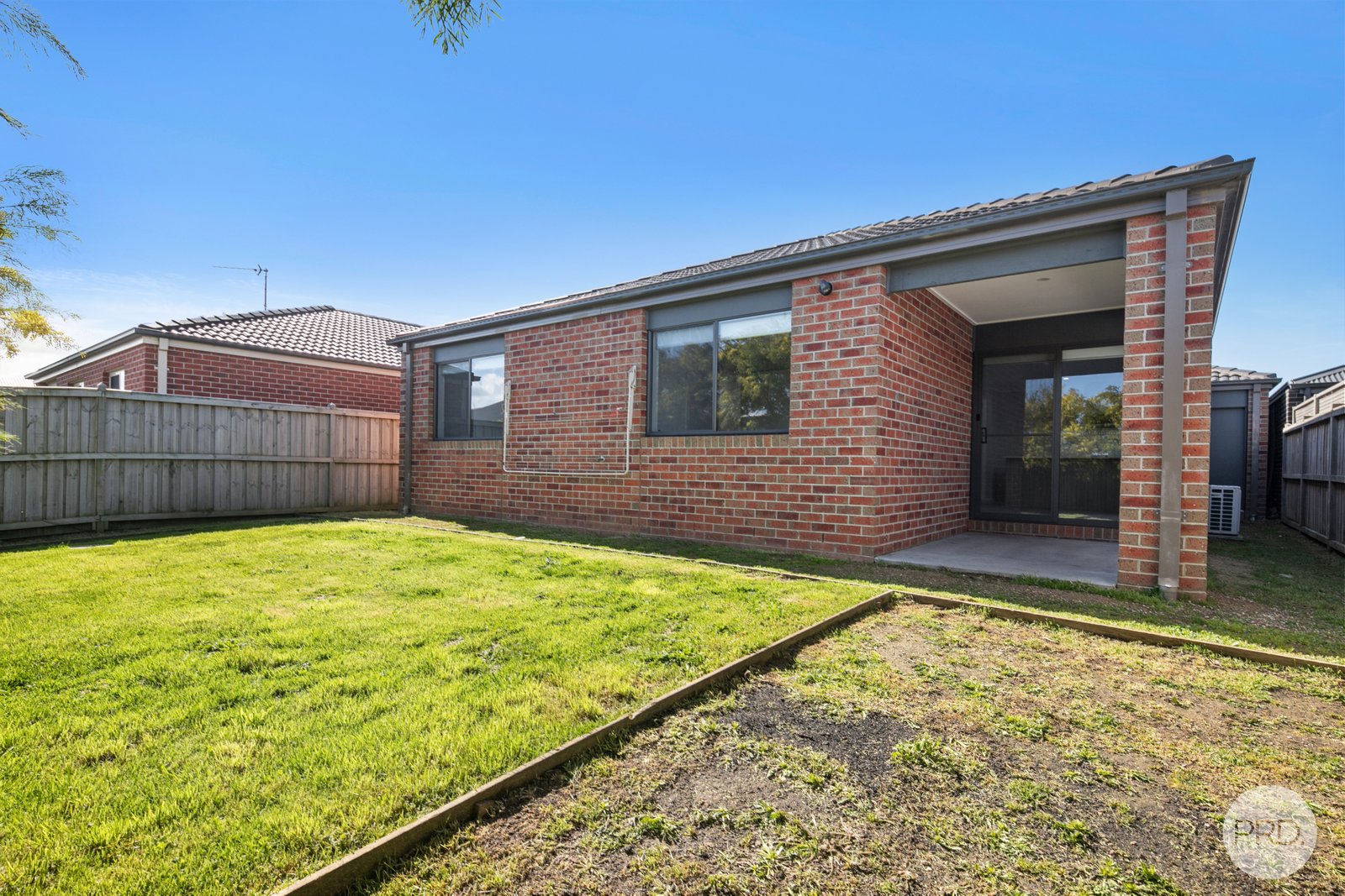 6 Singer Street SMYTHES CREEK 14