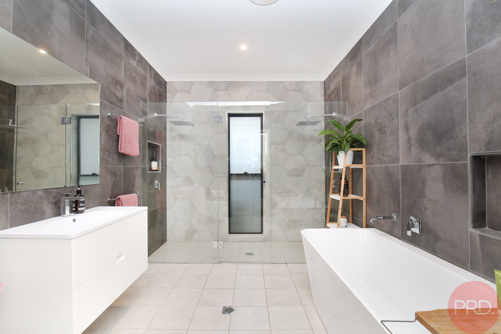 6 Skimmer Street CHISHOLM 20