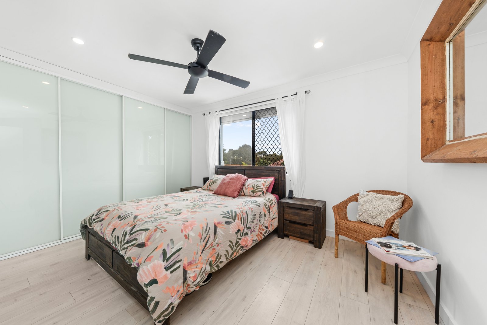 6 Smith Street EASTGARDENS 8