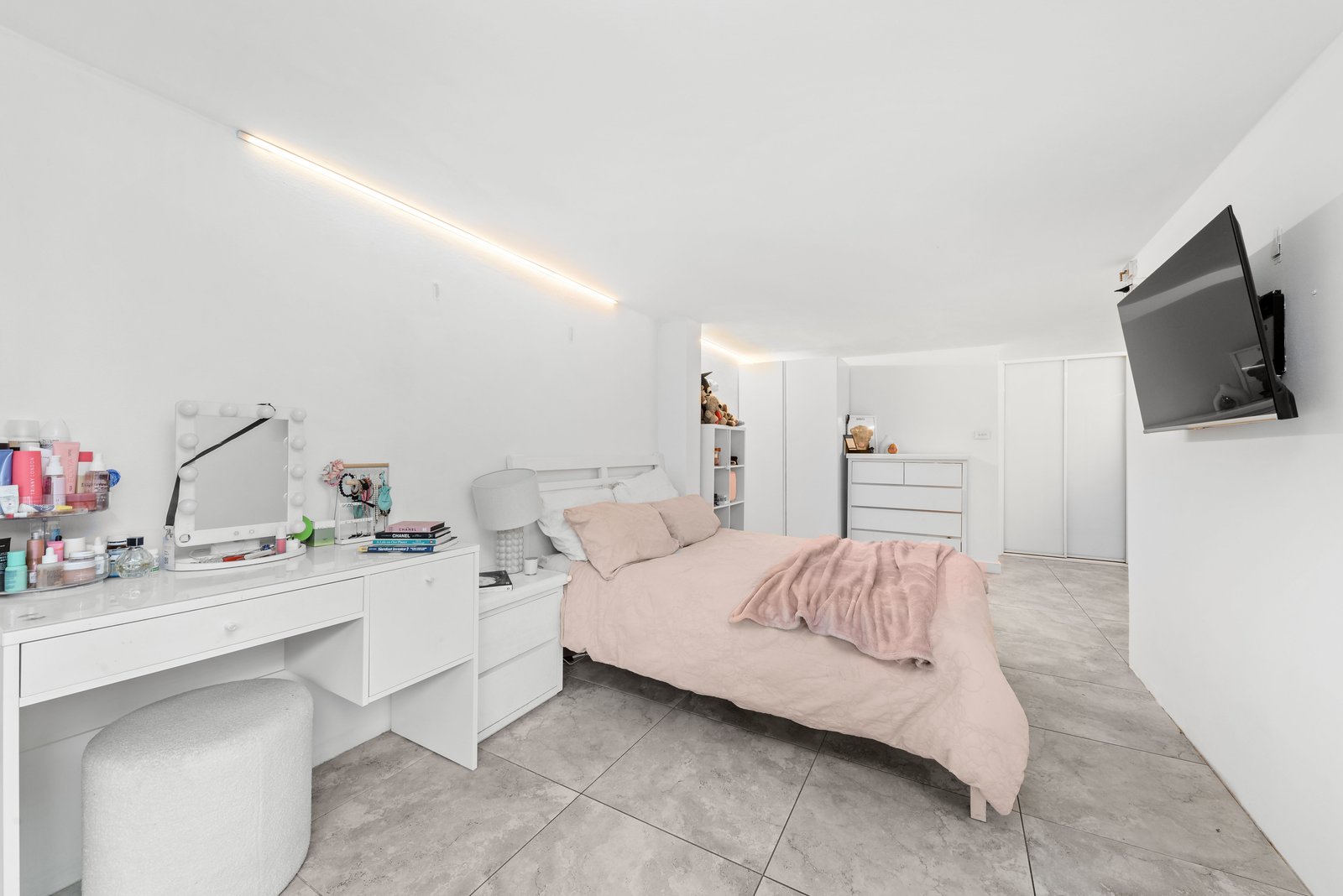 6 Smith Street EASTGARDENS 9