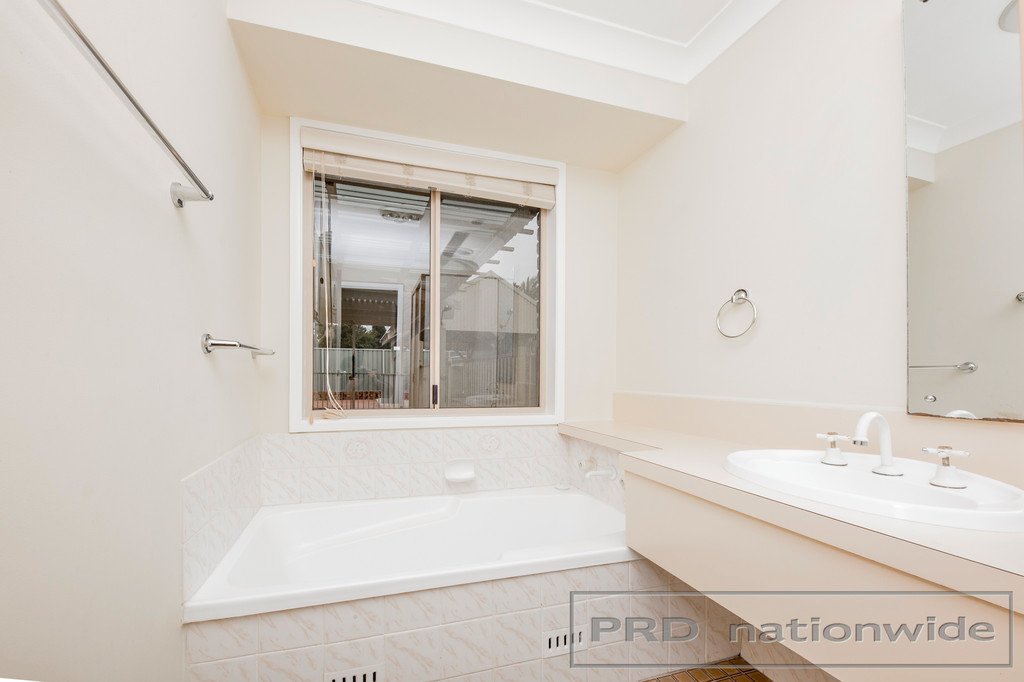 6 South Seas Drive ASHTONFIELD 10