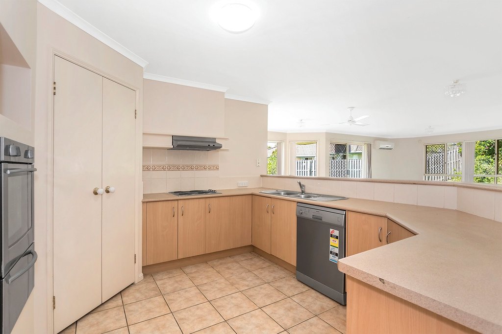 6 Sparford Close MUDGEERABA 3