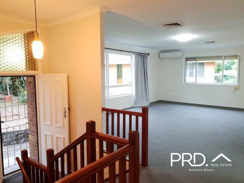 6 Springwood Drive LISMORE 2