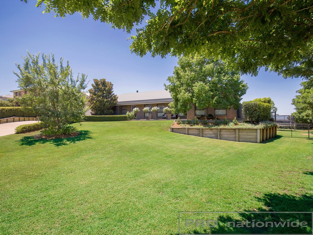 6 St Albans Pl MORPETH 2