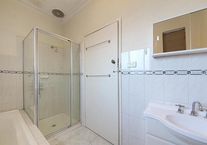 Gallery: 6 St Ives Road