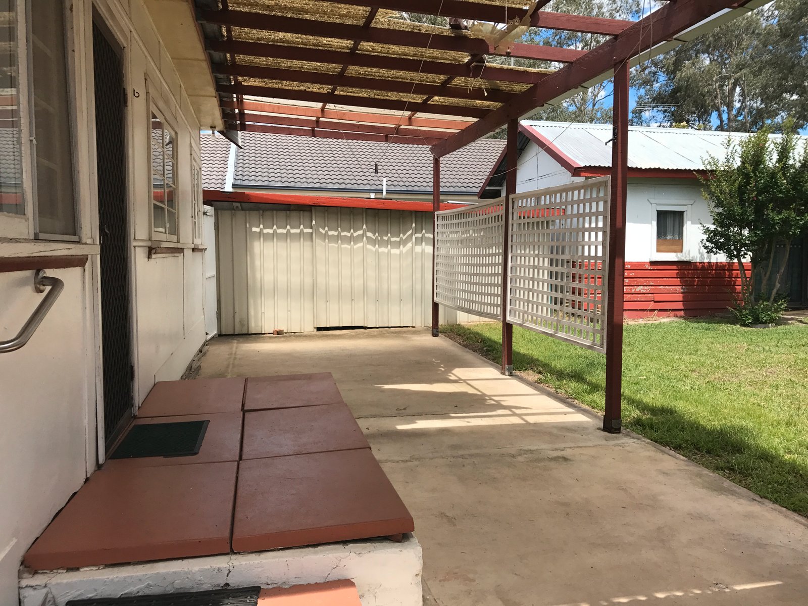 6 Stafford Street KINGSWOOD 9