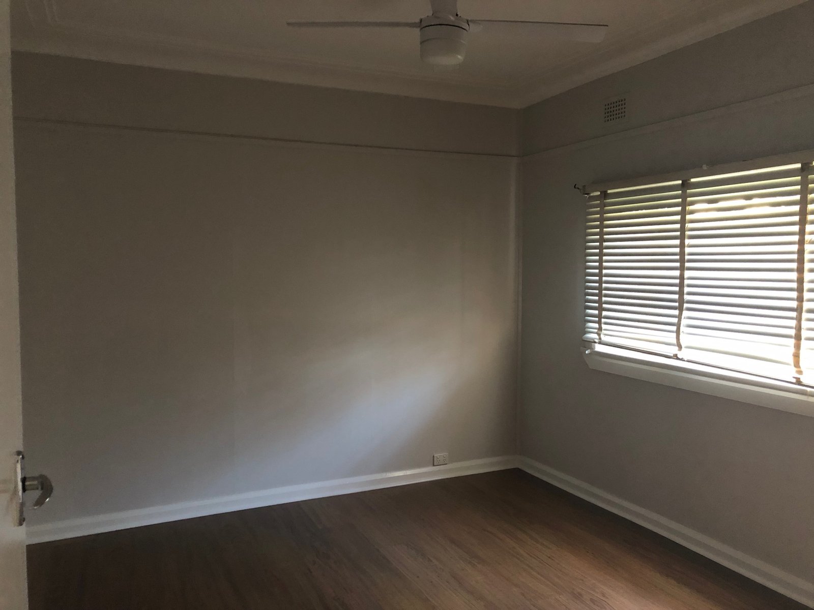 6 Stafford Street KINGSWOOD 8