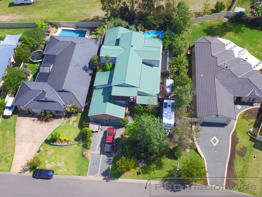 6 Stanley Close BOLWARRA HEIGHTS 2