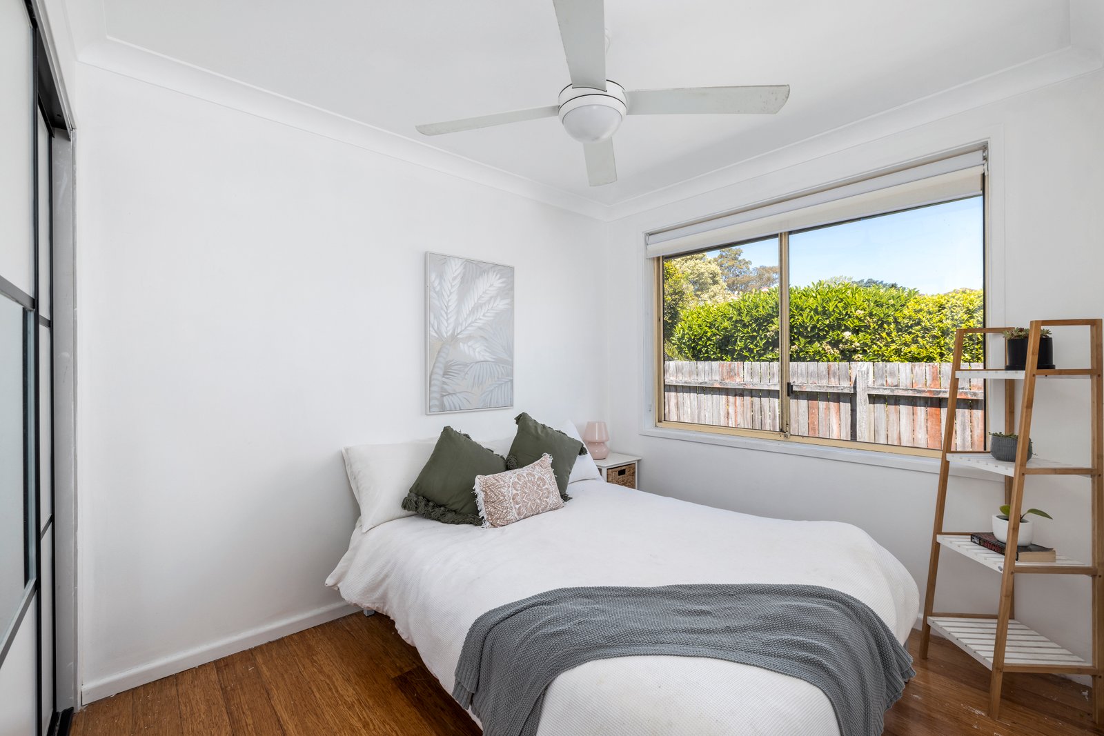 6 Starboard Close SALAMANDER BAY 18